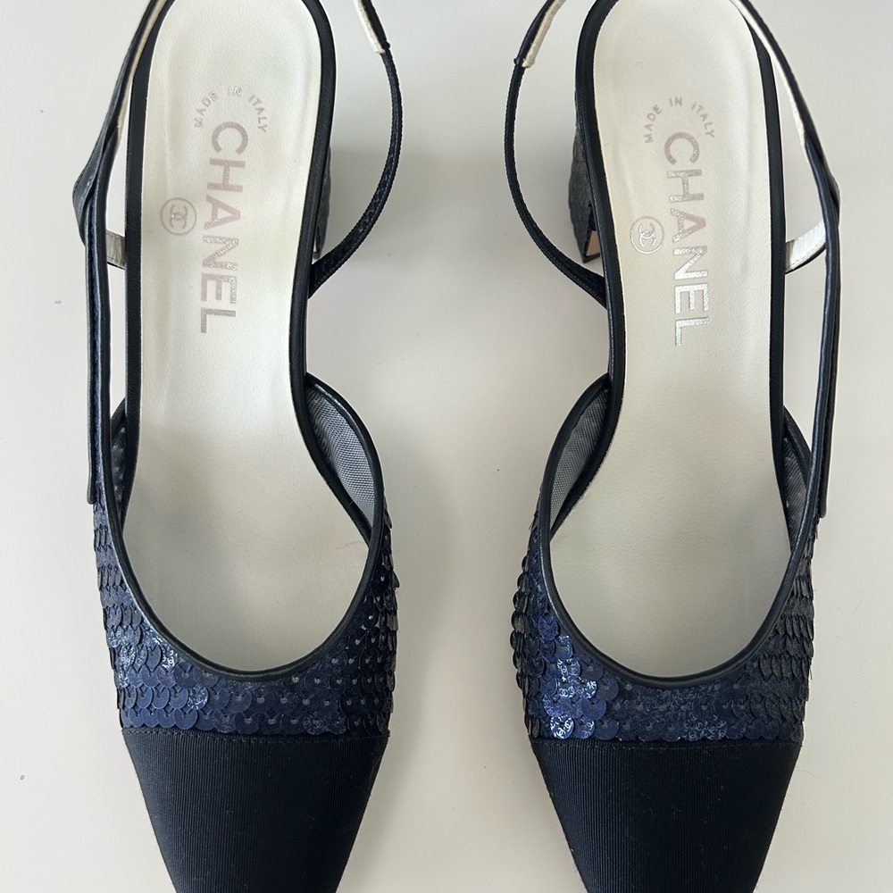 CHANEL Navy Heels Slingback Sophistication